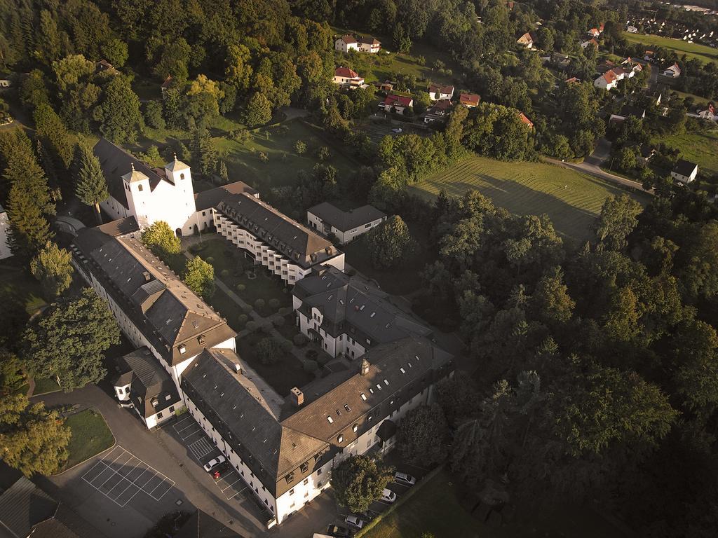 Kloster St. Josef Neumarkt in der Oberpfalz Exterior photo