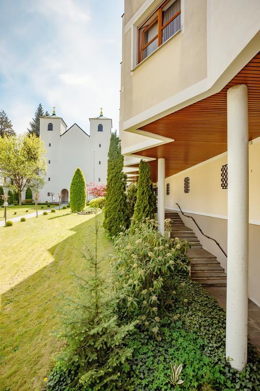 Kloster St. Josef Neumarkt in der Oberpfalz Exterior photo